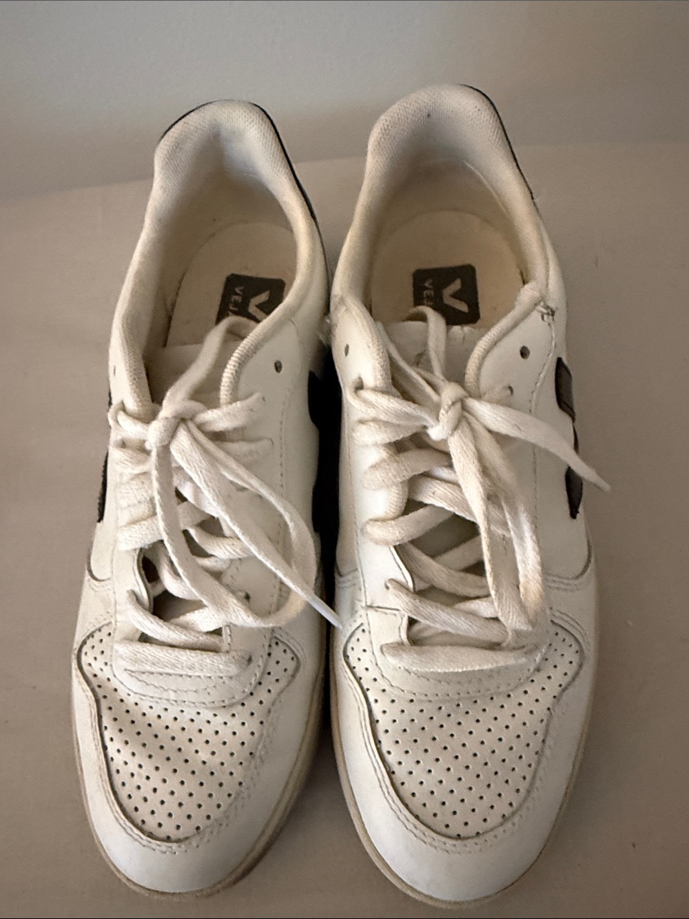 Veja White Sneakers with navy V size 39 8.5 9